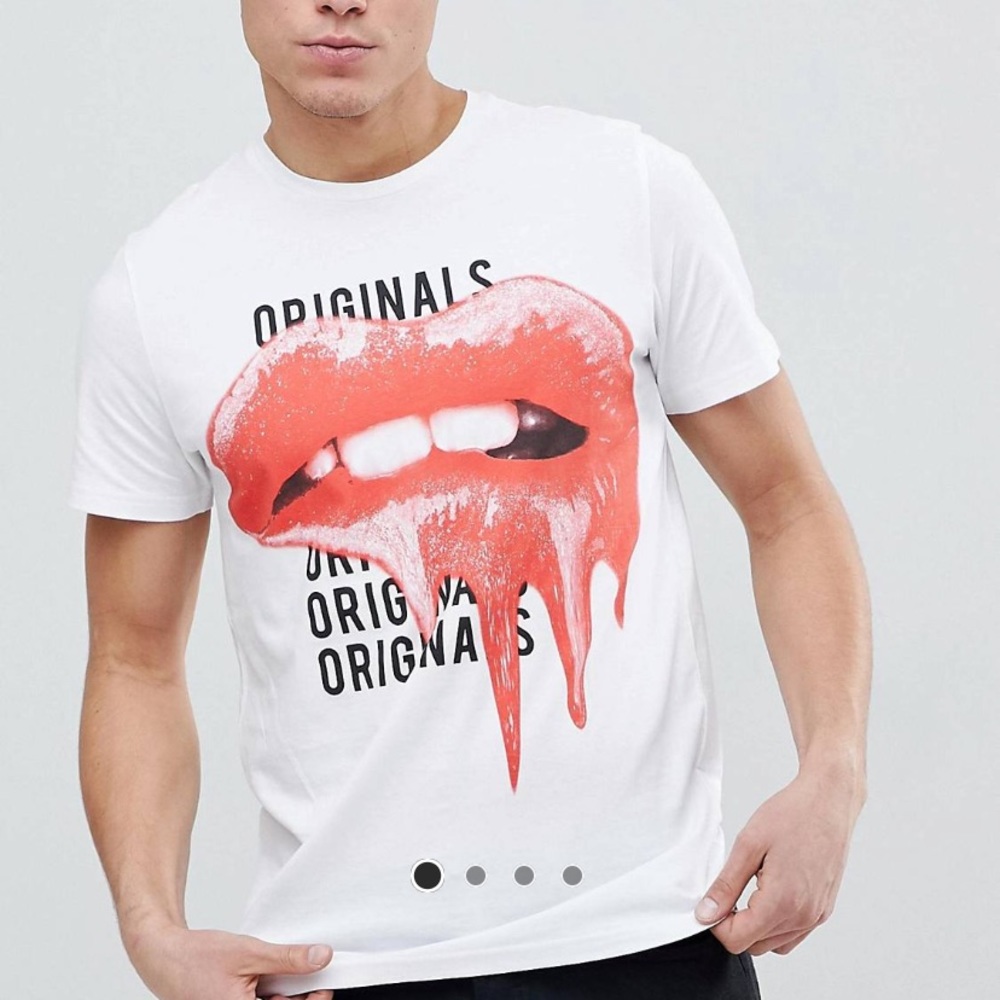Lips t shirt